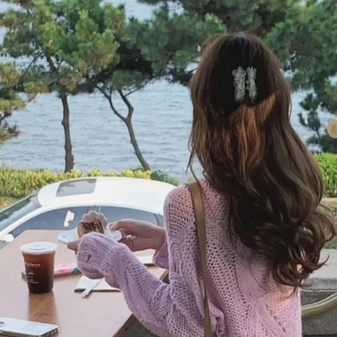你是我的一束光海报